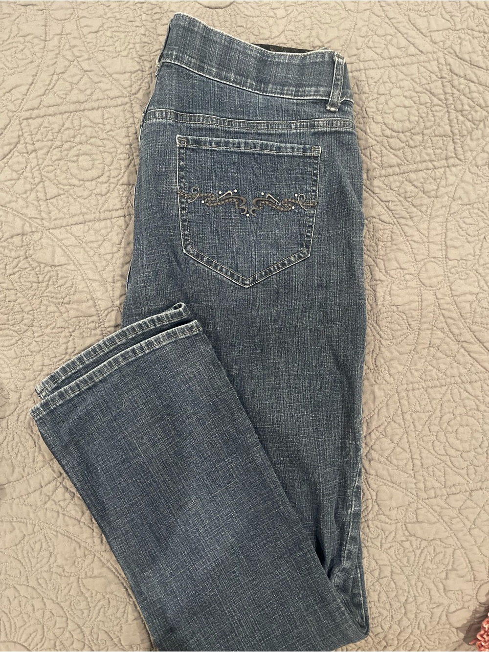 Women’s Lee riders Mid-Blue Embellished Pocket Jeans